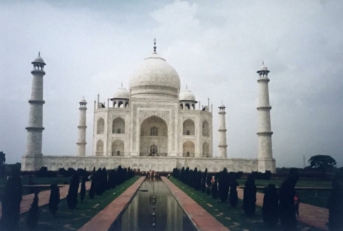 227 19910811 Agra India