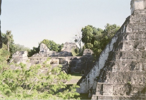 083 Tikal