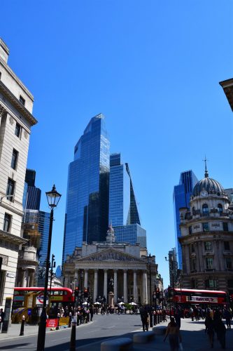 30 London 20260512